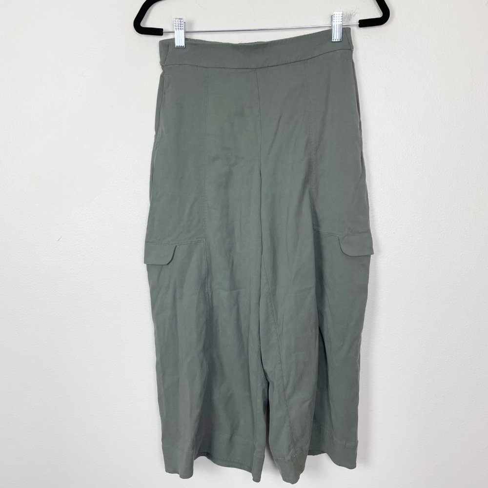 Lululemon Woman's Sz 6 Sage Gray Wide Leg High Waisted Metropolis Maven Pants